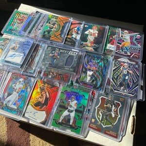 Modern Football Card Lot- 250 Cards -Stars Rookies RC Hits Mahomes Daniels Maye